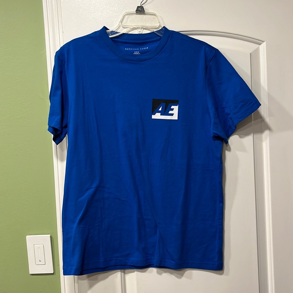 American Eagle shirt
